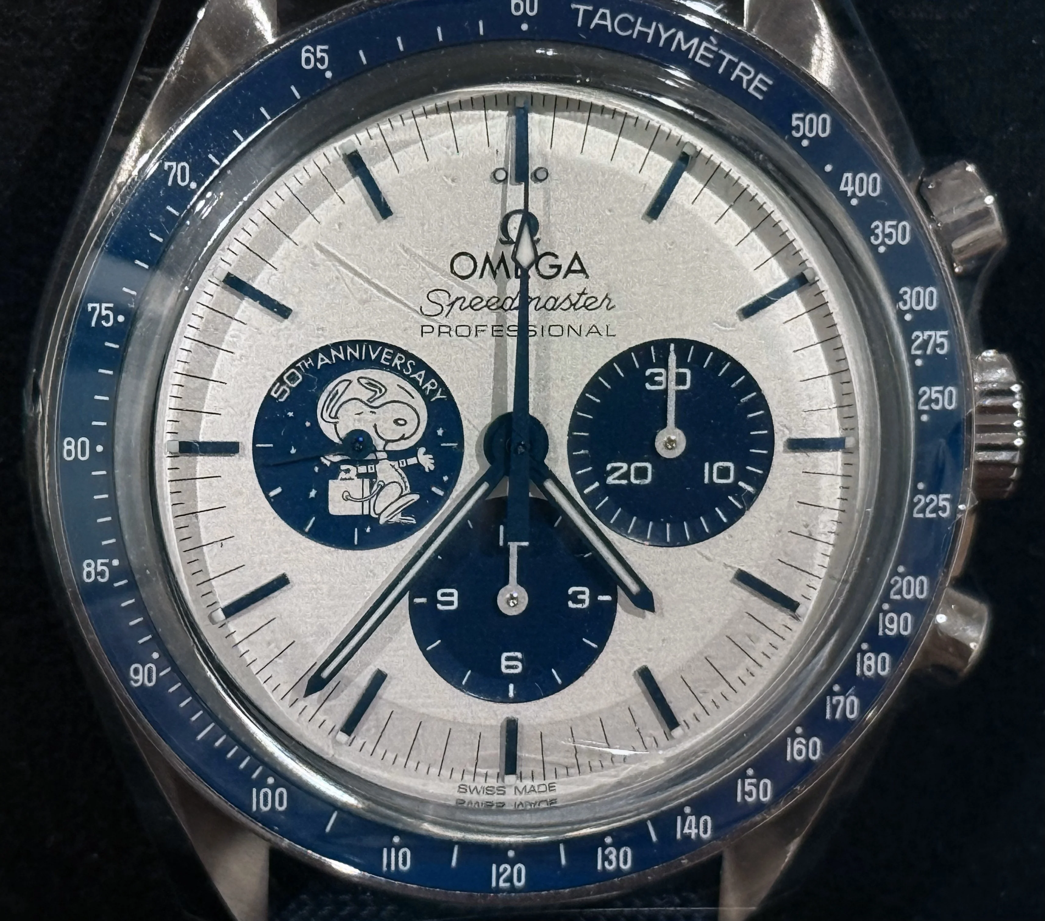 Omega Speedmaster Snoopy Ceramic & Steel 310.32.42.50.02.001 | 2025 | 42mm - Image 4