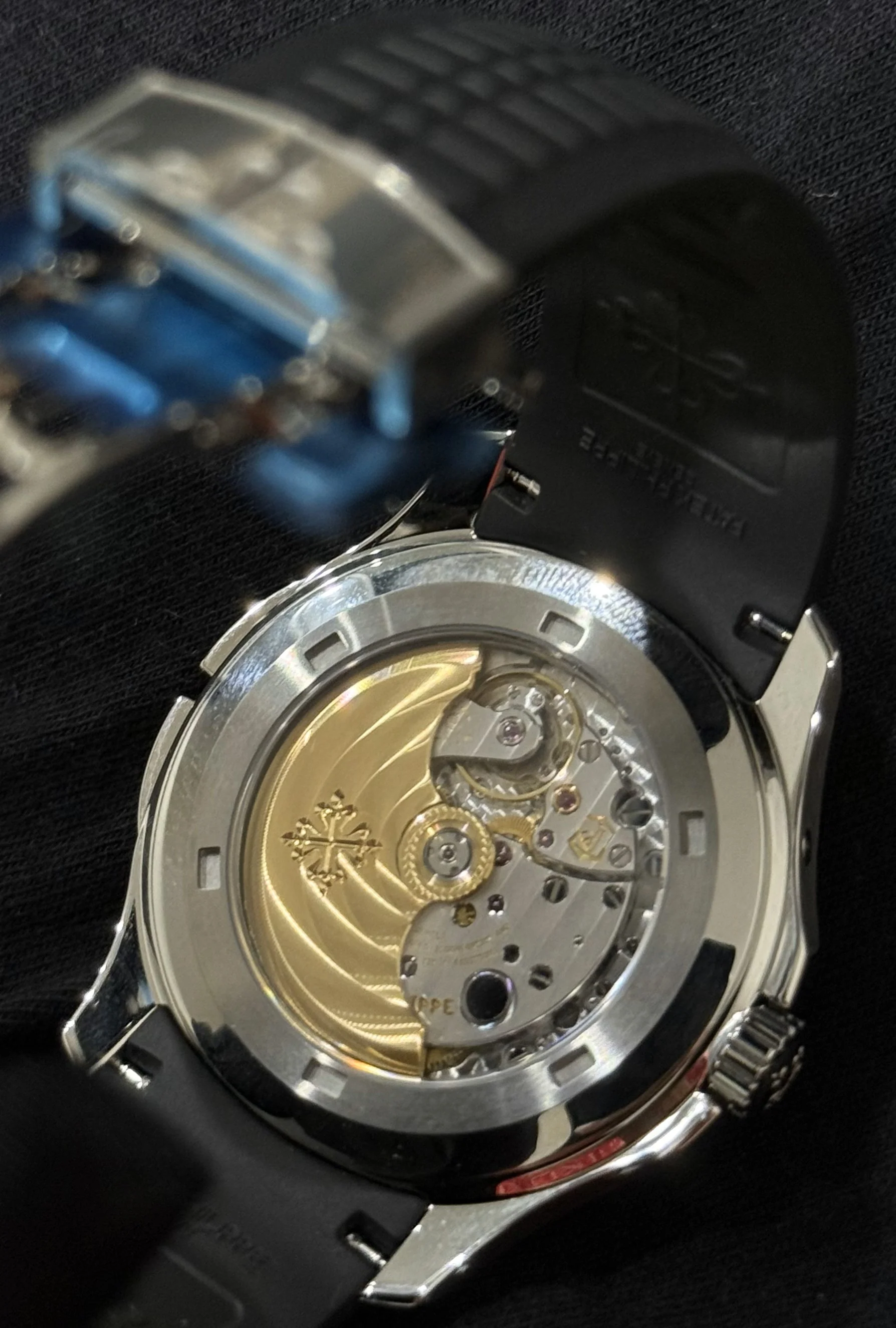 Patek Philippe Aquanaut Steel Travel Time Black Dial 5164A-001 | 2021 | 40mm - Image 6