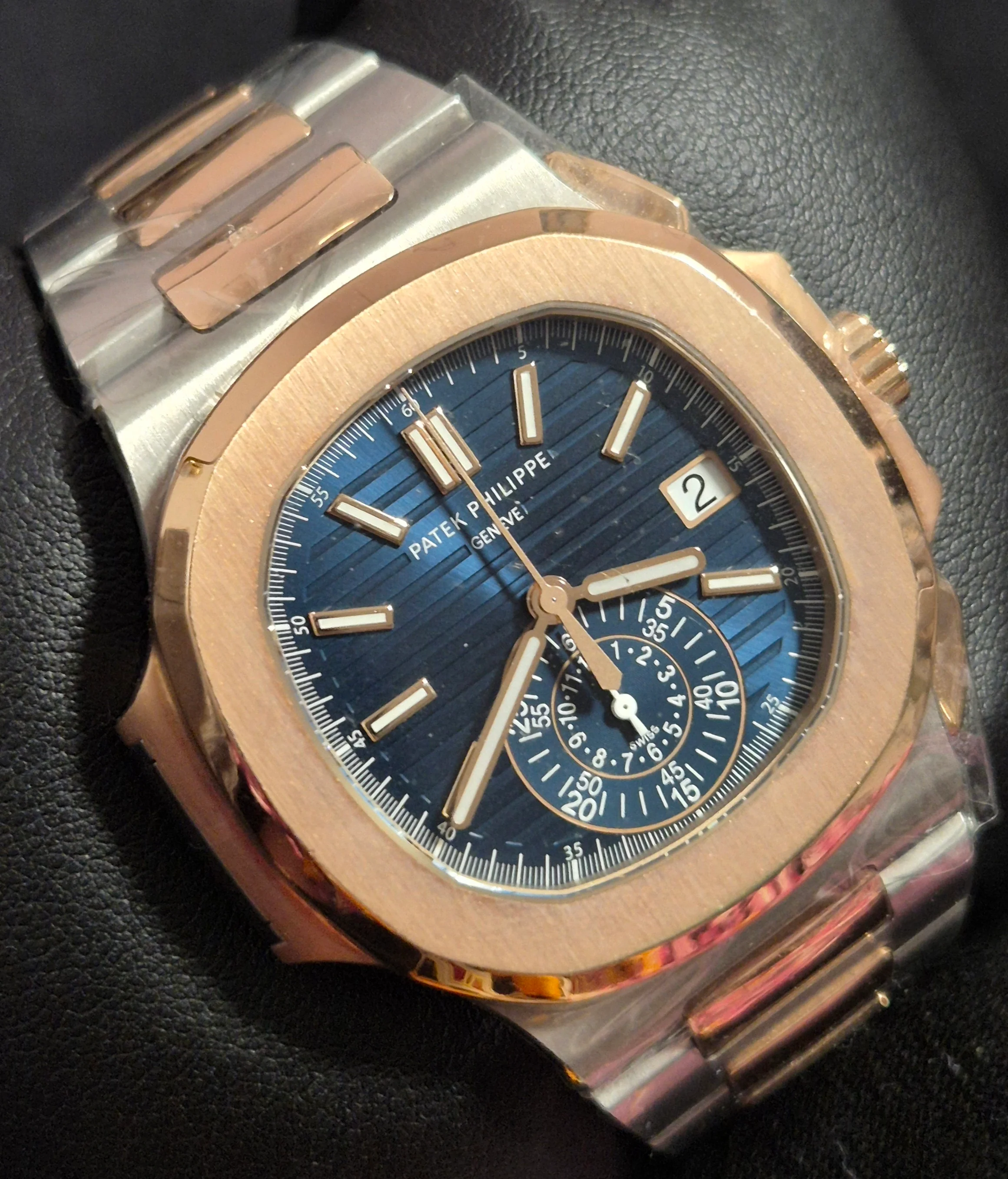 Patek Philippe Nautilus Travel Time Chronograph 5980/1AR-001 | 2022 | 40.5mm - Image 3