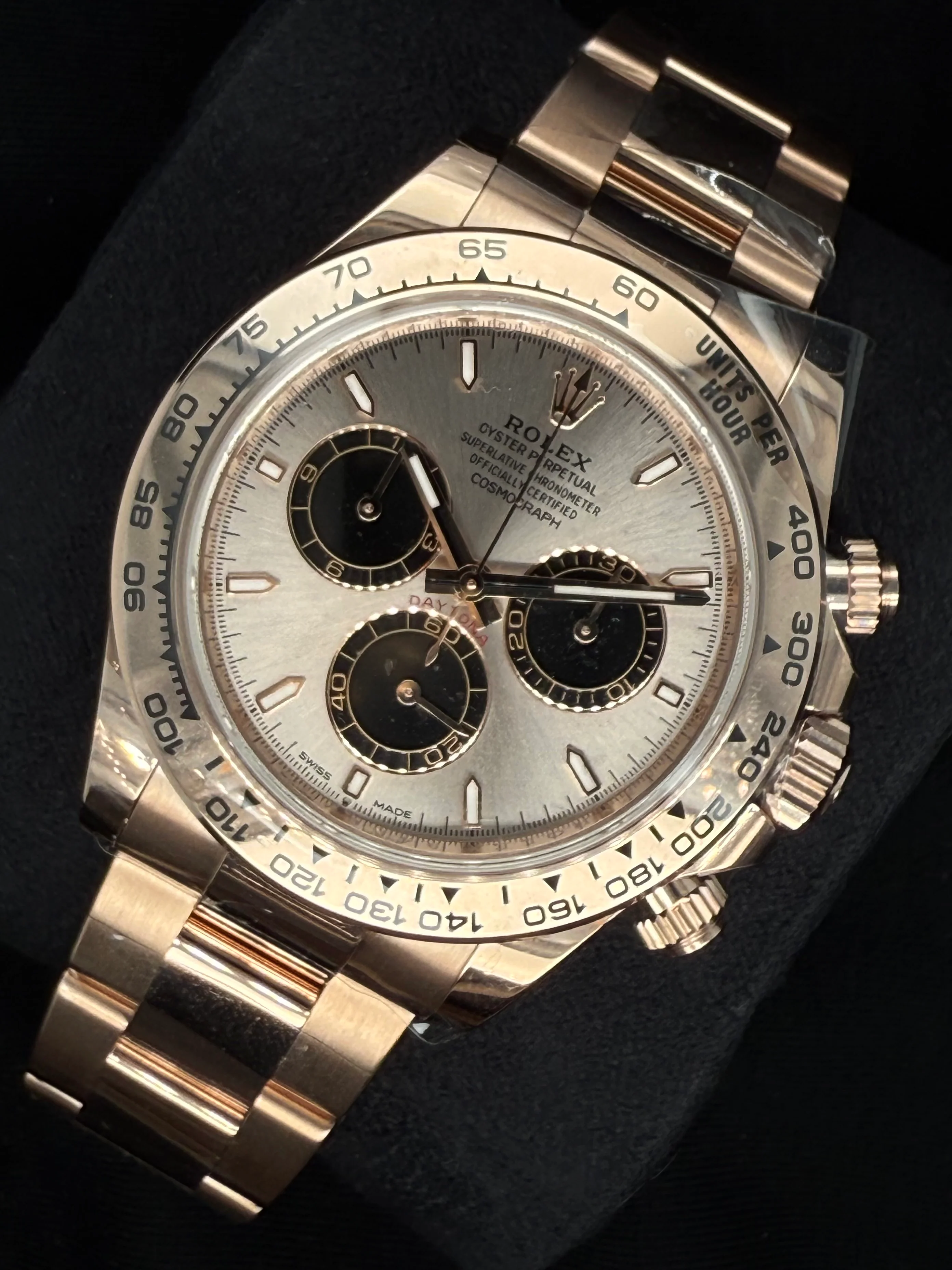 Rolex Cosmograph Daytona 18ct Everose Gold Sundust and Black Index Dial 126505 | 2025 | 40mm - Image 3