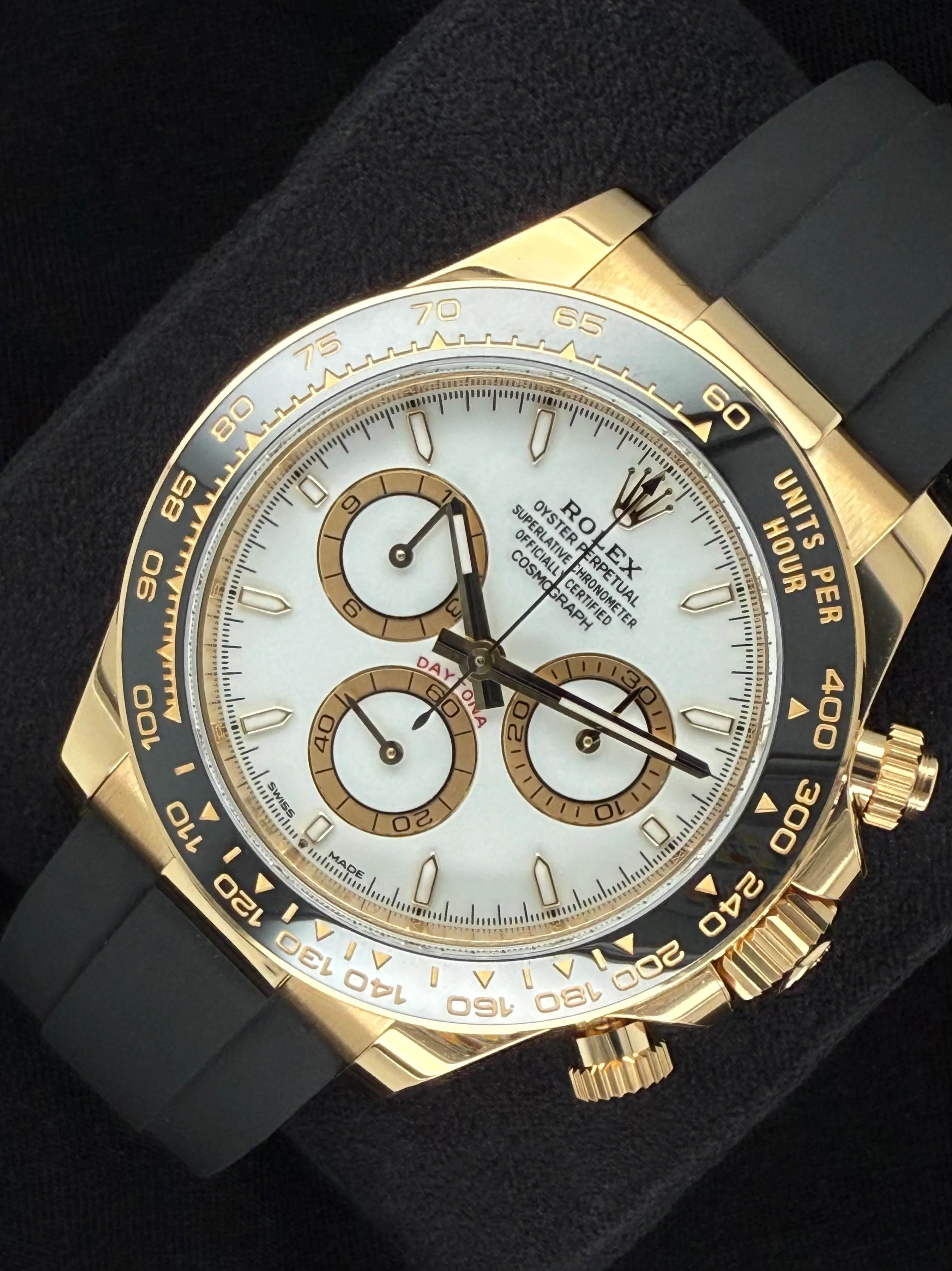 Rolex Cosmograph Daytona Yellow Gold White Dial with Gold Index Dials Oysterflex 126518LN | 2024 | 40mm - Image 3