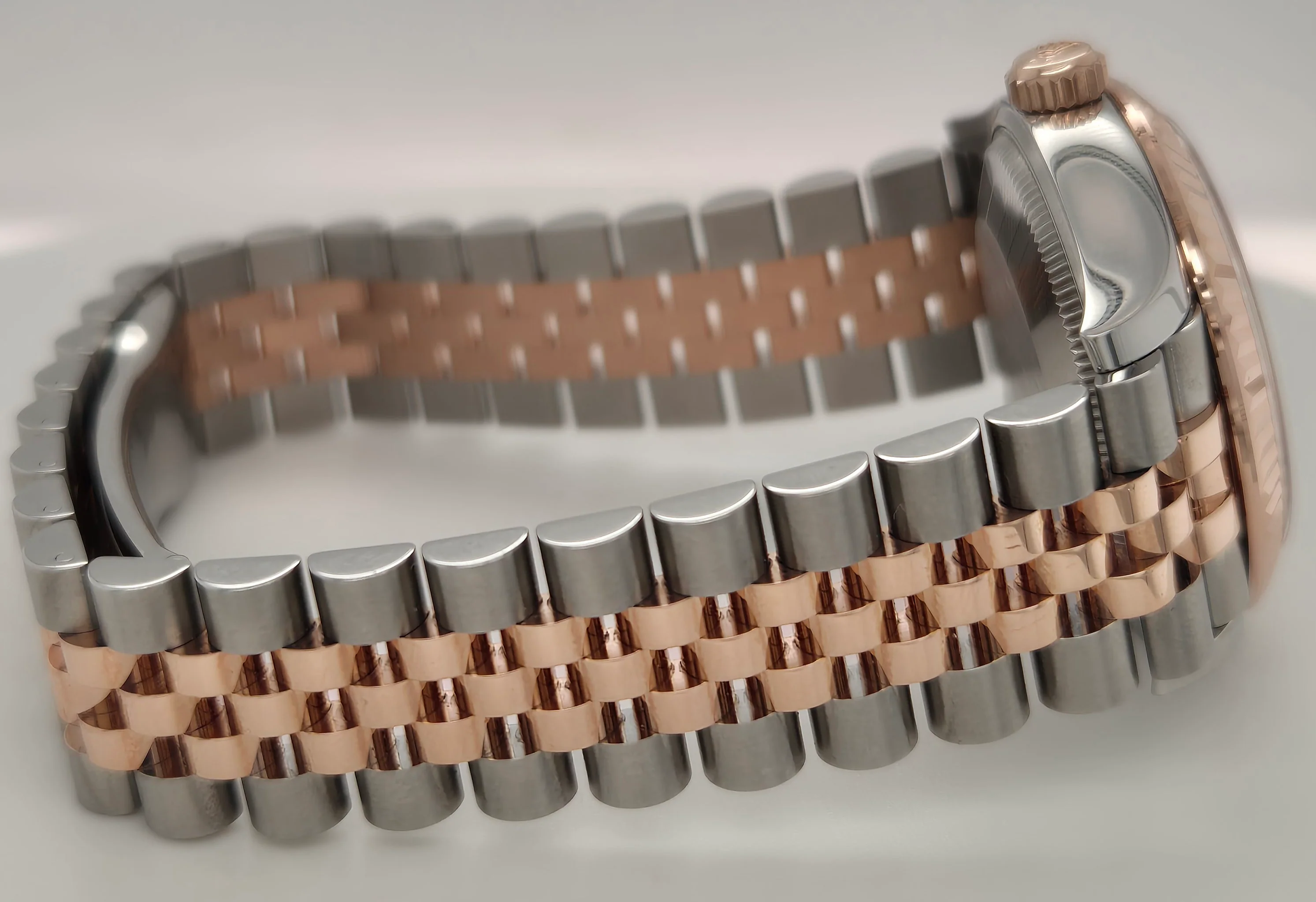 Rolex Datejust 31 Purple Diamond Set VI Jubilee Two Tone Rose Gold Steel 278271 | 2024 | 31mm - Image 3