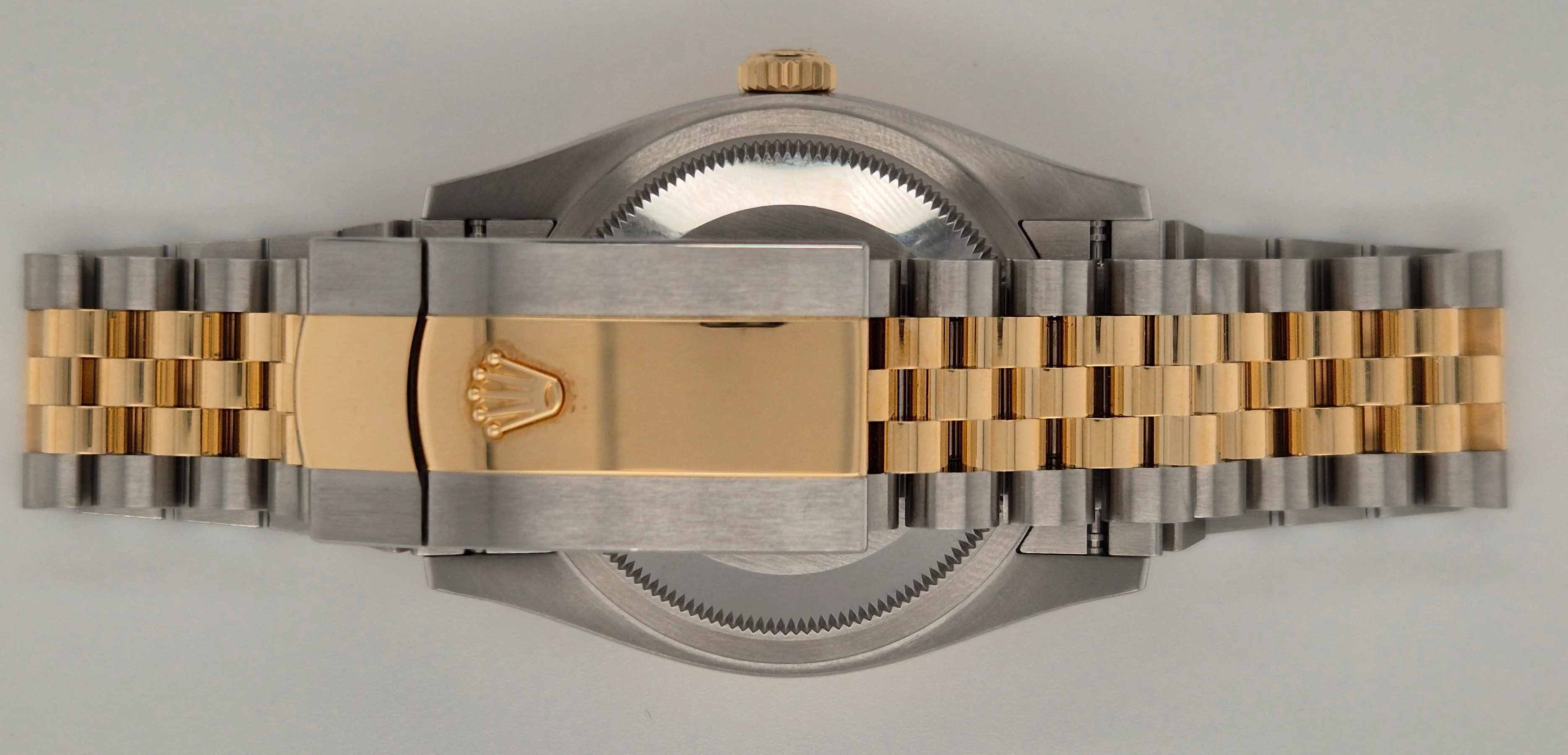 Rolex Datejust 36 Champagne 'Sticks' Dial Two Tone Yellow Gold Fluted 126233 | 2024 | 36mm - Image 4