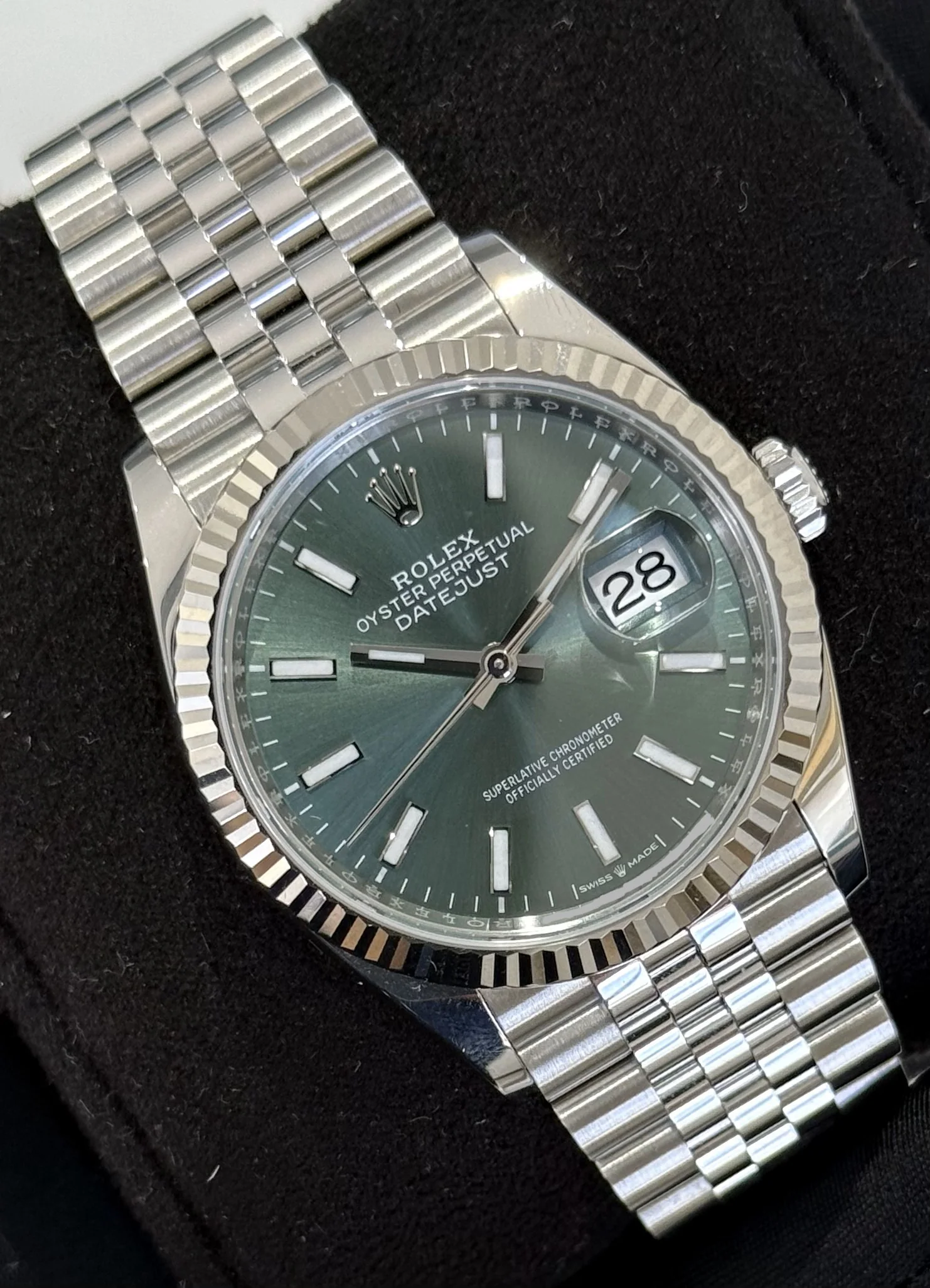 Rolex Datejust 36 Mint Green Dial Fluted Jubilee 126234 | 2025 | 36mm - Image 3