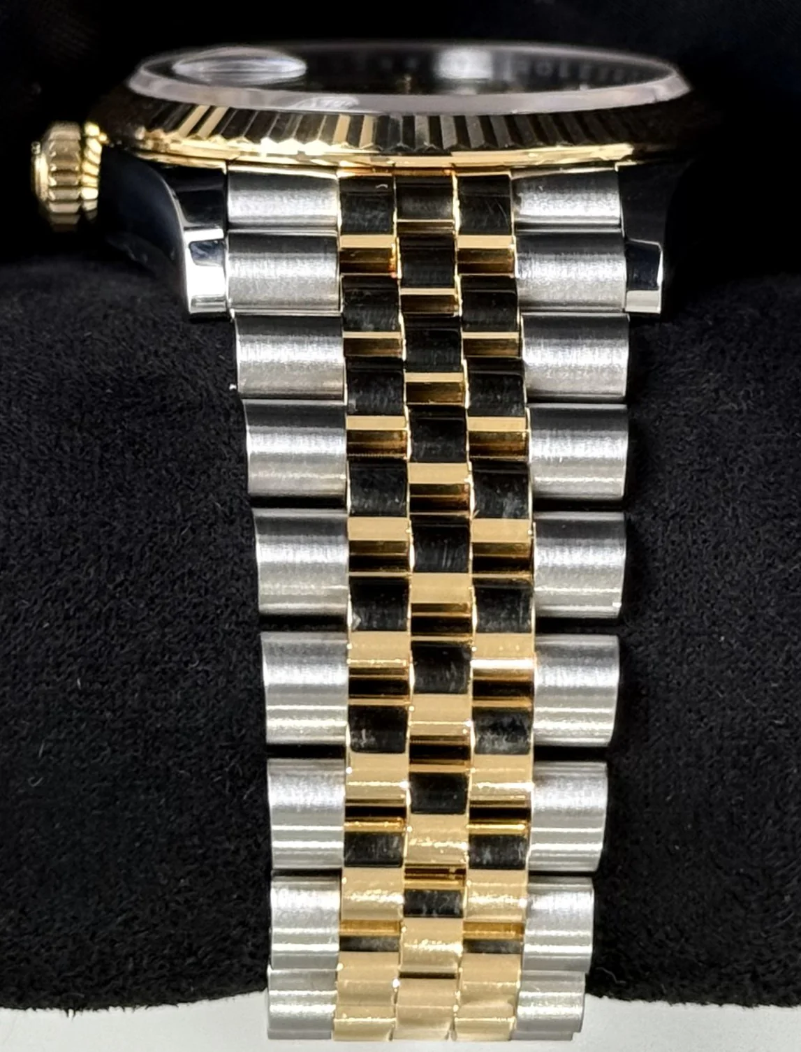 Rolex Datejust 36 Two Tone Yellow Gold Black Diamond Dial 126233 | 2026 | 36mm - Image 5