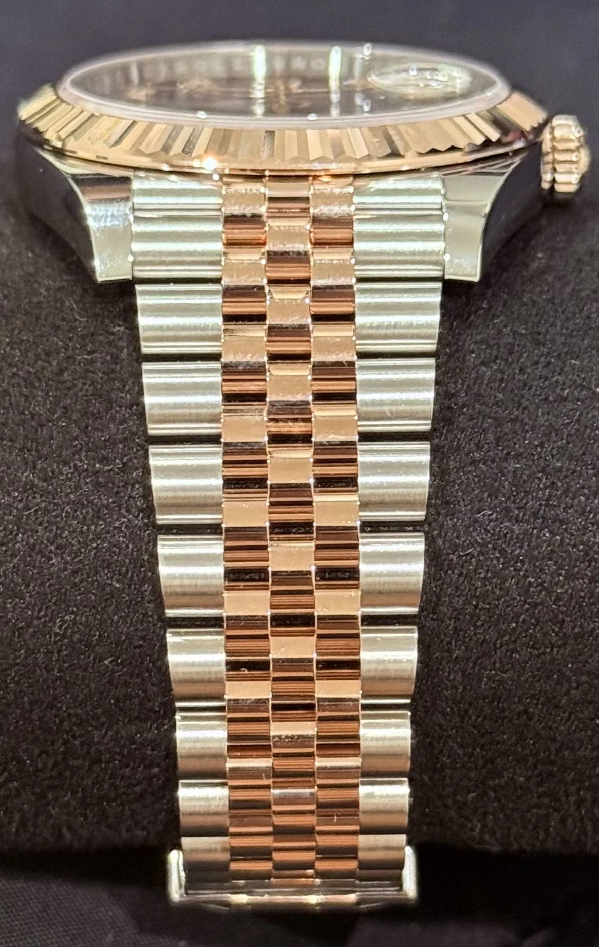 Rolex Datejust 41 Chocolate Diamond Dial Fluted Jubilee 126331 | 2024 | 41mm - Image 4