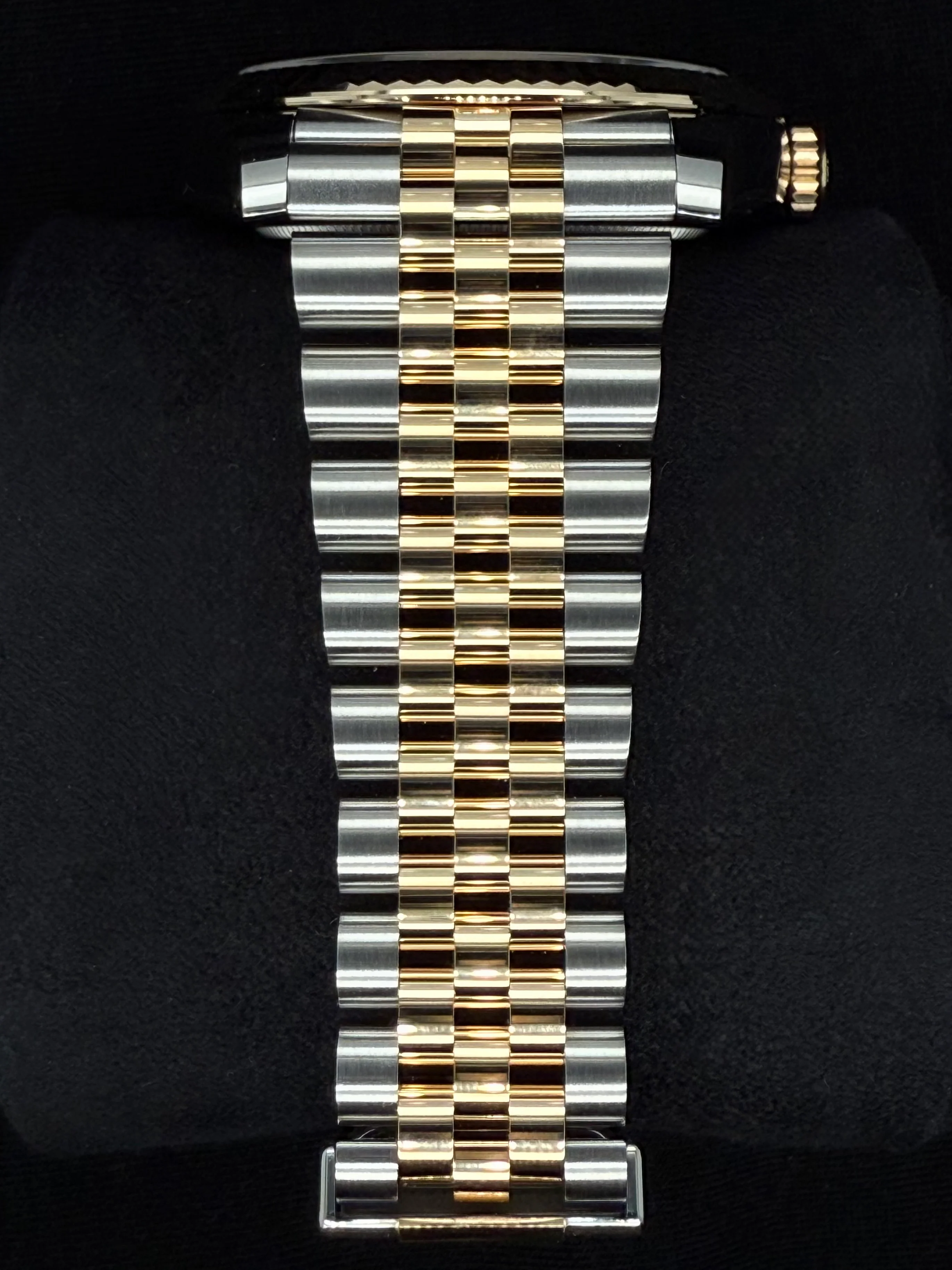 Rolex Datejust 41 Two Tone Black Diamond Dial Jubilee 126333 | 2025 | 41mm - Image 5