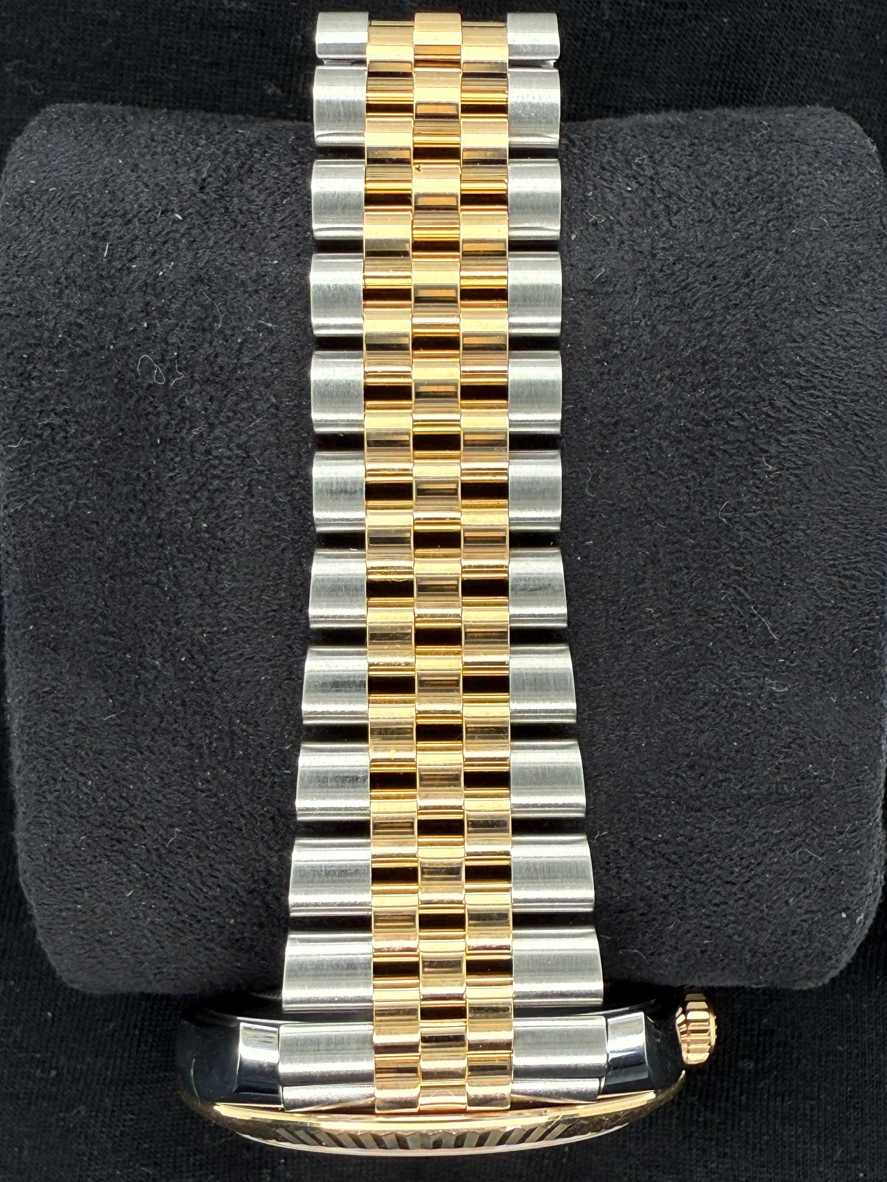 Rolex Datejust 41 Two Tone Yellow Gold Silver Dial 126333 | 2021 | 41mm - Image 5