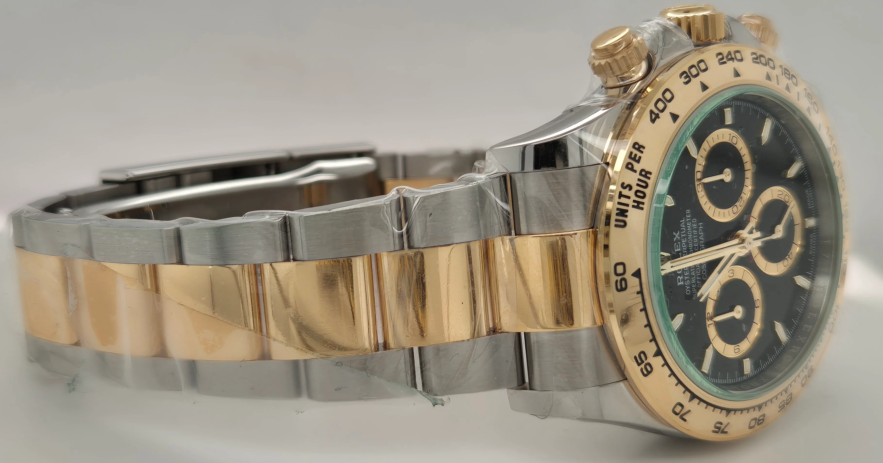 Rolex Daytona Cosmograph Two Tone Yellow Gold Black Dial 126503 | 2025 | 40mm - Image 4