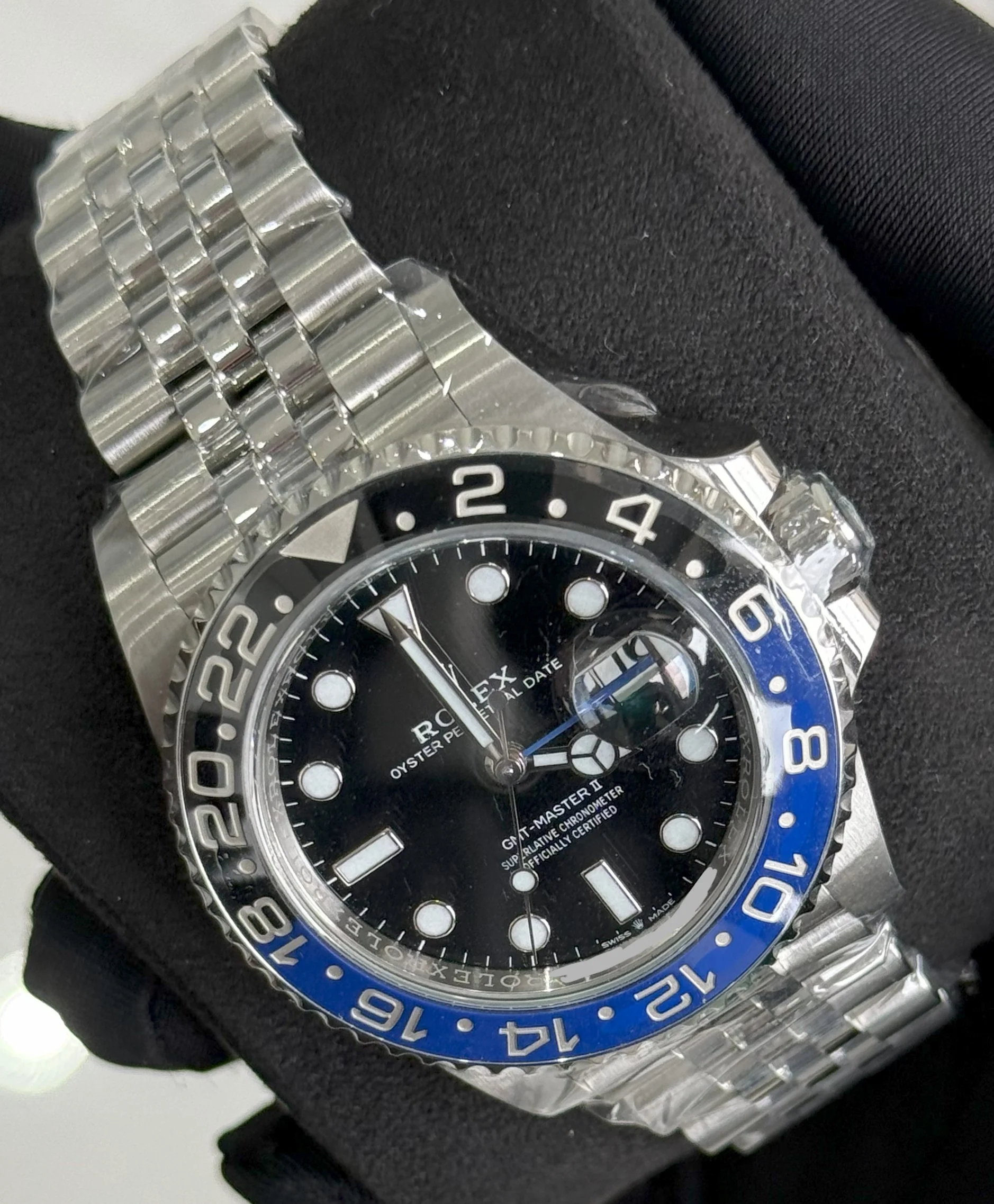 Rolex GMT-Master II Batgirl Jubilee 126710BLNR | 2025 | 40mm - Image 3
