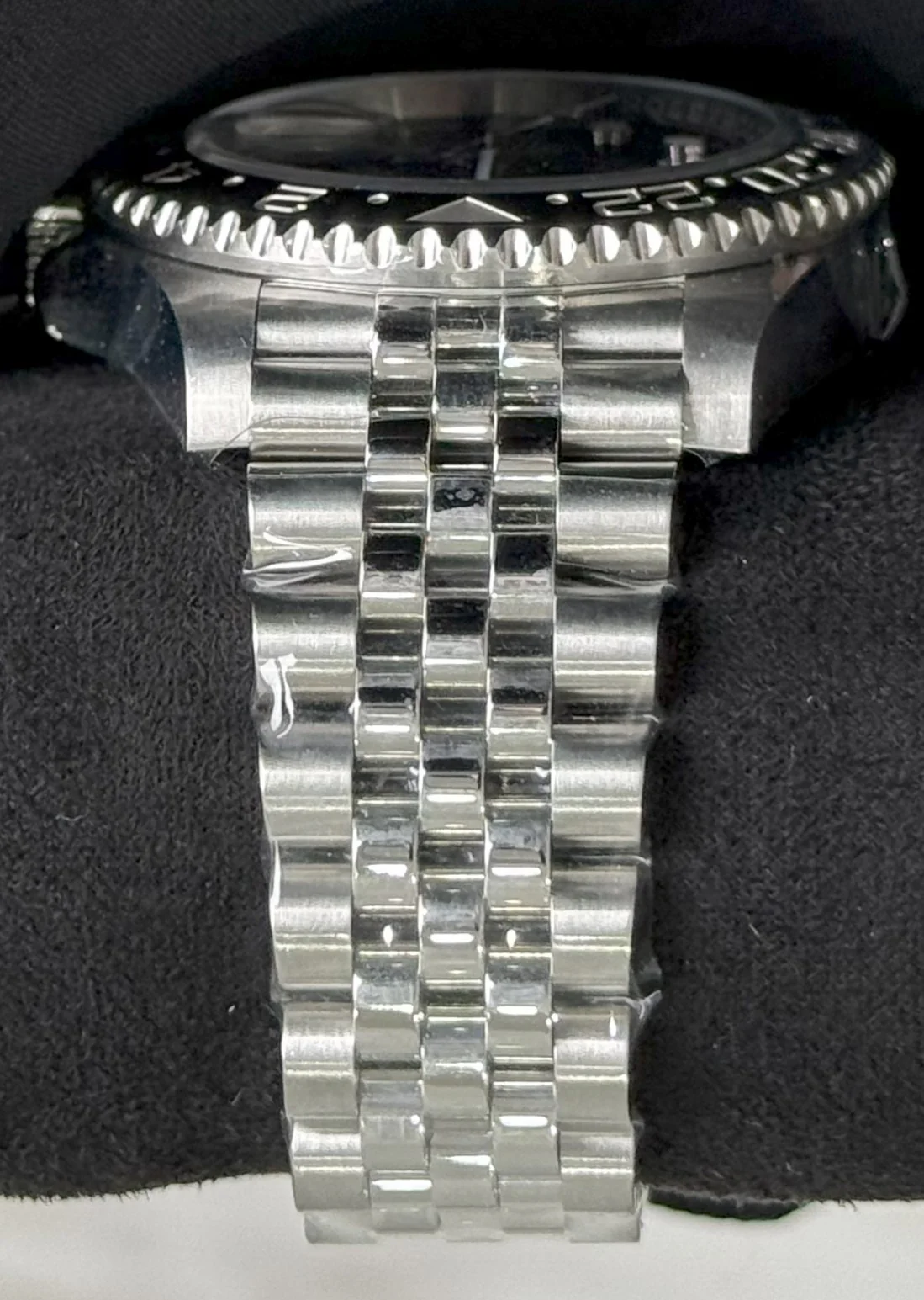 Rolex GMT-Master II Batgirl Jubilee 126710BLNR | 2025 | 40mm - Image 5