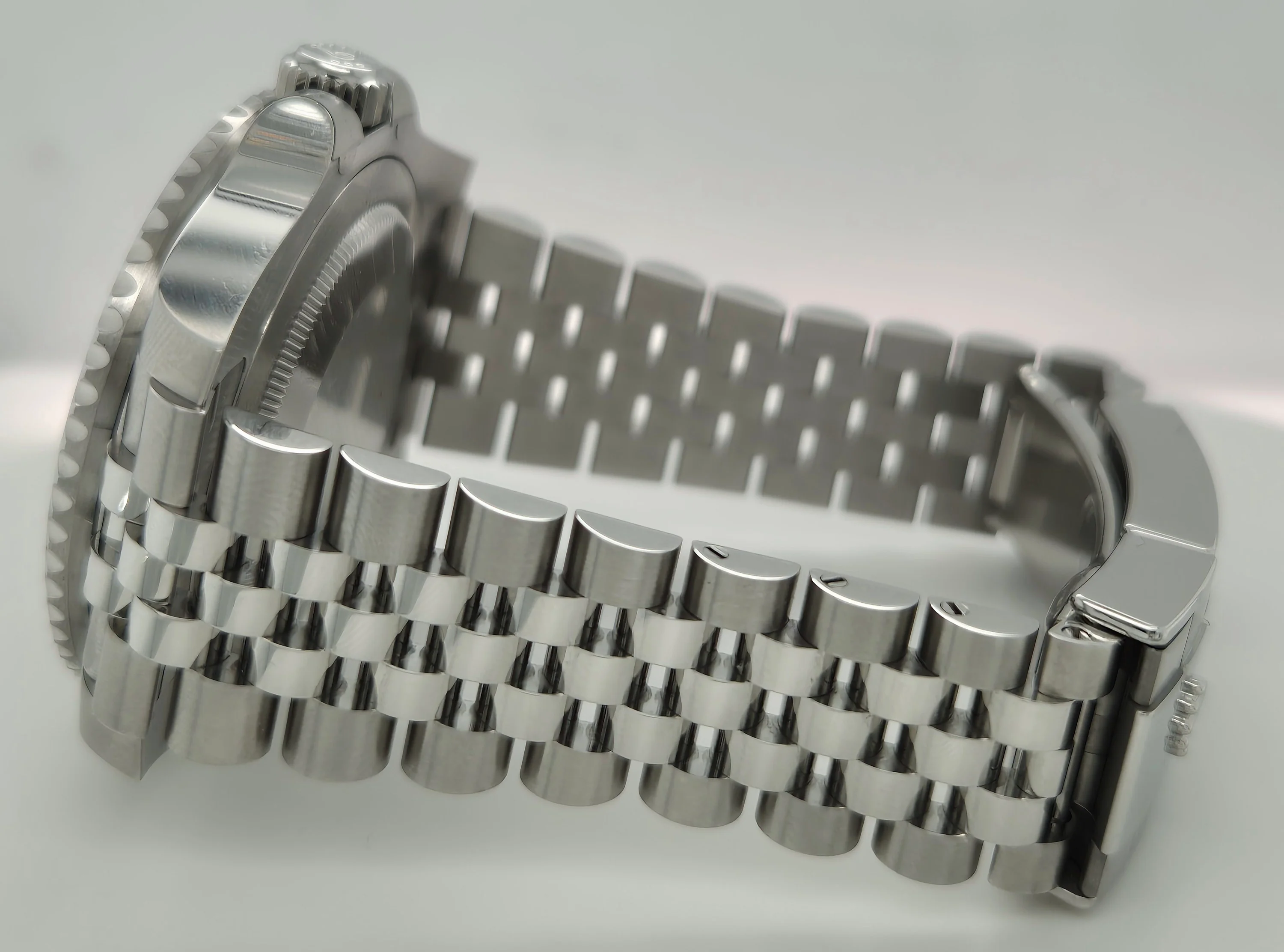 Rolex GMT-Master II Bruce Wayne Jubilee 126710GRNR | 2025 | 40mm - Image 3