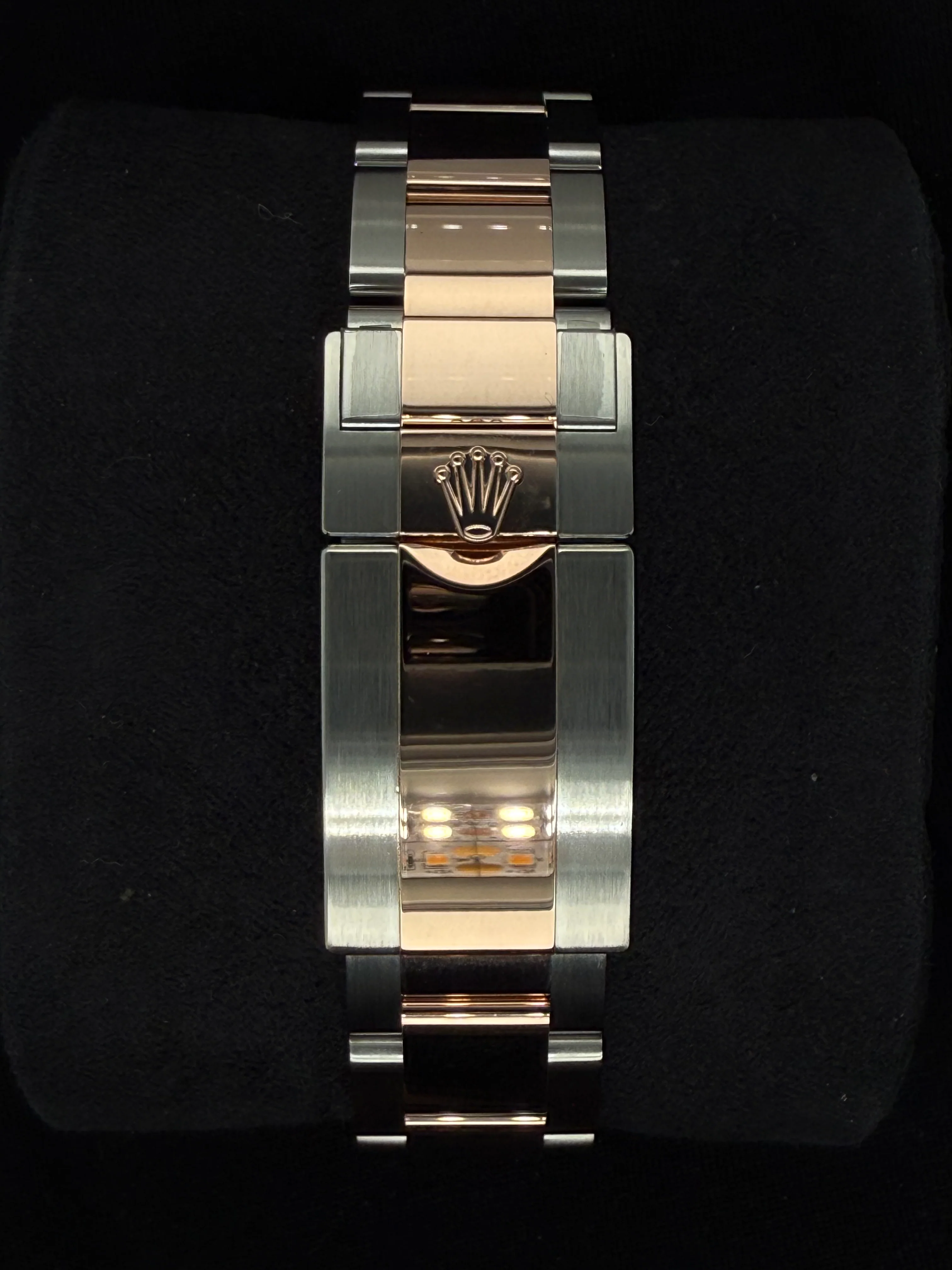 Rolex GMT-Master II Rootbeer Two Tone Everose Oyster 126711CHNR | 2025 | 40mm - Image 6