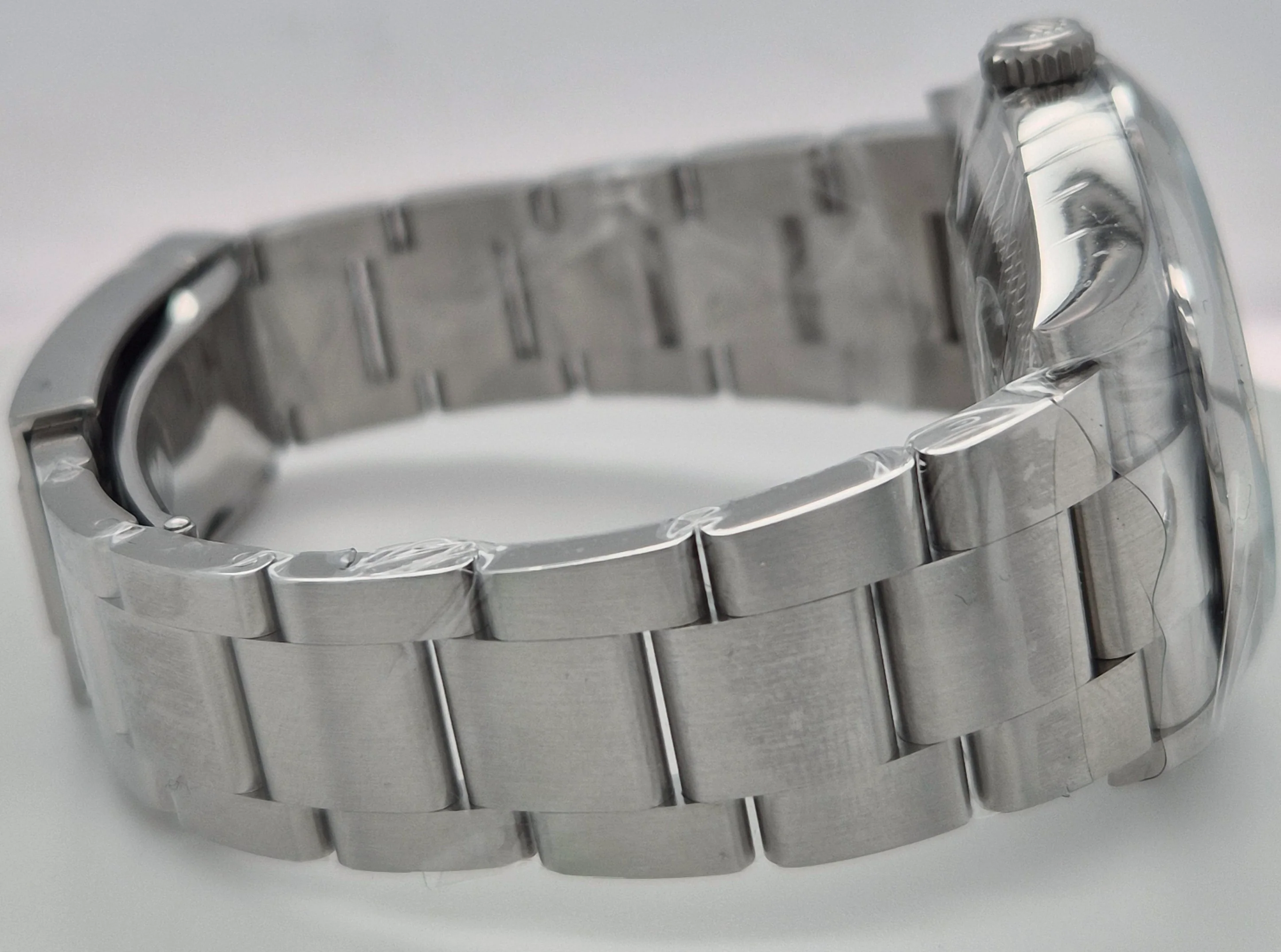 Rolex Oyster Perpetual 36 Tiffany Blue Dial 126000 | 2025 | 36mm - Image 4