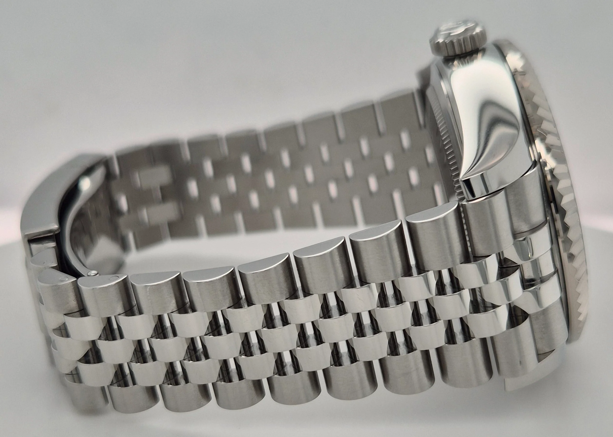 Rolex Sky-Dweller Blue Dial Jubilee 336934 | 2024 | 42mm - Image 4